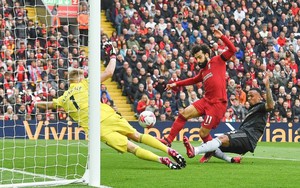 Đá hỏng phạt đền, Salah vẫn xô đổ kỷ lục của Drogba