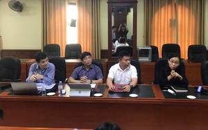 Họp báo thông tin vụ nữ sinh lớp 10 treo cổ tự tử: Nạn nhân nói với mẹ 'con sợ đến trường'