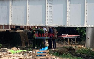 Nghi án người đàn ông bị sát hại cạnh đường ray xe lửa ở quận Bình Thạnh