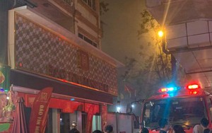 Cháy tại ngôi nhà kinh doanh vàng bạc trên phố Hoàng Cầu