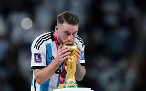 Nhà vô địch World Cup 100% rời Brighton, MU mở cờ trong bụng