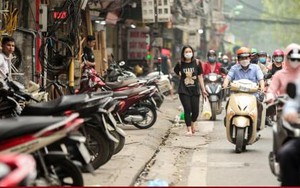 Hơn 1 tháng Hà Nội ra quân dẹp nạn lấn chiếm vỉa hè, nhiều nơi 'đâu lại vào đấy'