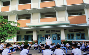 Xôn xao vụ test COVID-19 cho học sinh tiểu học ở Cần Thơ