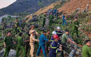 Người đàn ông bị ôtô lùi tông rơi xuống hố sâu 56 m