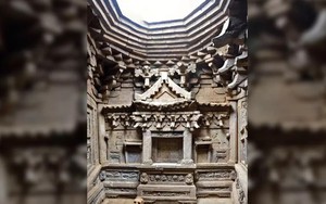 Ngôi mộ gạch 1.000 năm tuổi được trang trí bằng sư tử, hải quỳ và 'thần hộ mệnh'