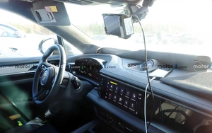 Porsche Macan 2024 lộ nội thất hiện đại chưa từng có, nhiều chi tiết như bê nguyên từ Cayenne và Taycan