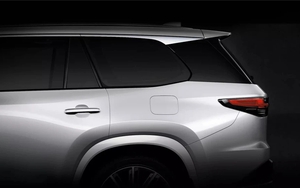 Lexus TX lộ diện: SUV 7 chỗ hoàn toàn mới, đấu GLS và X7, đuôi xe hao hao Fortuner