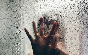 Sex ngày ‘đèn đỏ’, nên hay không?