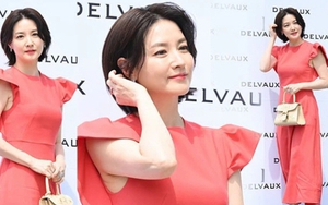 "Nàng Dae Jang Geum" Lee Young Ae khoe nhan sắc tuổi 52