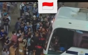 U22 Indonesia bị CĐV Campuchia chặn xe vì lý do bất ngờ