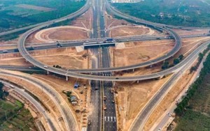 Thay thế kịp thời cán bộ yếu kém, gây nhũng nhiễu trong quản lý đầu tư công
