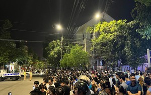 Cảnh sát phong tỏa khu vực nhà cựu Bí thư Lào Cai: Người dân đứng chật đường theo dõi diễn biến