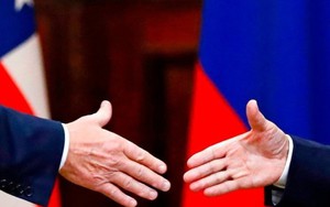 Hàng trăm cựu lãnh đạo thế giới muốn Nga-Mỹ kiểm soát hạt nhân