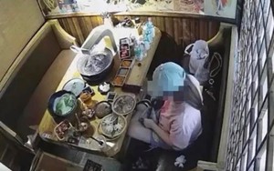 Ăn một mình nhưng gọi đến 45 phần tôm, 20 phần sashimi và 140 phần thịt, cô gái bị phạt 150 triệu đồng vì cố tình lấy thừa để bỏ túi mang về