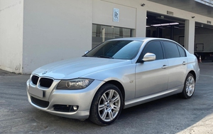 BMW 320i 13 năm tuổi rao bán giá rẻ hơn Kia Morning, người bán khẳng định 'xe còn rất mới'