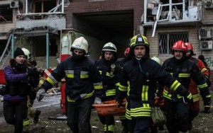 Một bệnh viện của Ukraine trúng tên lửa
