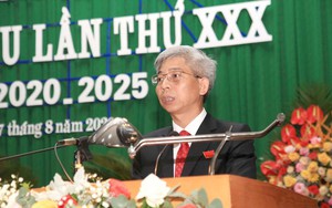 Một bí thư huyện ở Vĩnh Phúc xin nghỉ hưu trước 4 năm