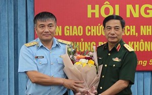 Bàn giao chức trách, nhiệm vụ Tư lệnh Quân chủng Phòng không - Không quân