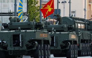Khí tài nóng trong lễ duyệt binh Ngày Chiến thắng tại Nga