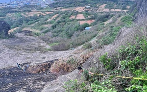 Nam du khách tử vong bất thường trên đỉnh núi ở đảo Phú Quý