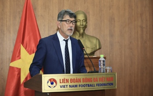 Tân Giám đốc kỹ thuật VFF: 'Mong giúp tuyển Việt Nam dự World Cup 2026, 2030'