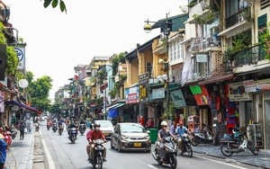 Rầm rộ bán nhà đất với giá trăm tỷ đồng: Càng rao càng ế ẩm