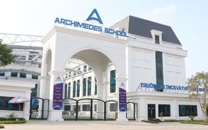 Hà Nội: Học sinh lớp 1 bị bỏ quên trên xe ô tô, đại diện trường tiểu học nói gì?