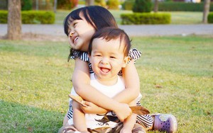 Không phải tiền bạc hay điểm số, đây là 8 chìa khóa vàng quyết định cuộc đời của 1 đứa trẻ