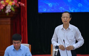 Họp báo kết thúc thi tốt nghiệp THPT: Nóng xử lý lọt đề Toán, Văn