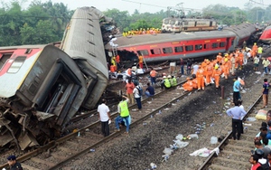 Nguyên nhân vụ tai nạn tàu hỏa làm gần 300 người thiệt mạng ở Ấn Độ