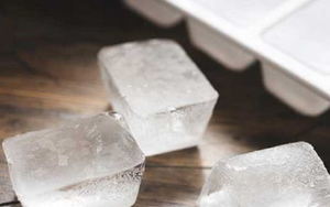 Mẹo làm đá đông nhanh chóng giúp tiết kiệm điện