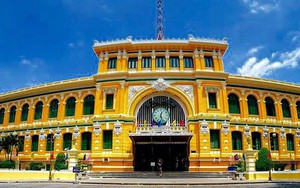 Khách Tây choáng ngợp trước kiến trúc Bưu điện TP Hồ Chí Minh: Như đang rời khỏi châu Á sang châu Âu
