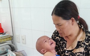 Người mẹ từng 2 lần mất con, nay lại bất lực nhìn sự sống rời xa đứa còn lại