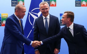 Tổng thống Thổ Nhĩ Kỳ chấp thuận để Thụy Điển gia nhập NATO