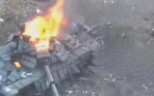Đoàn xe tăng Ukraine trúng ổ phục kích của Nga, bốc cháy ngùn ngụt