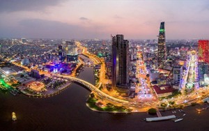 Báo Anh nói thời của Việt Nam đã tới, cảnh báo cái bẫy mà 2 láng giềng ASEAN mắc phải