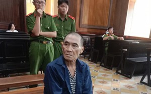 Cụ ông ‘nói chuyện' bằng dao, người tình kém 45 tuổi suýt mất mạng