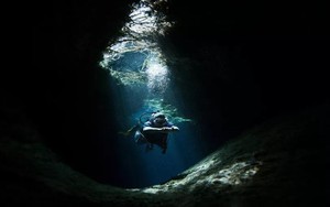Trường hợp hiếm gặp của một thợ lặn khi xuống sâu 30m
