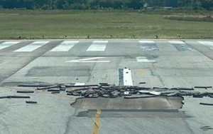 Hàng chục chuyến bay bị tạm hoãn vì đường băng sân bay Vinh nứt nẻ