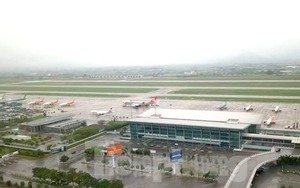 Vụ 2 máy bay suýt 'cắt mặt' ở Nội Bài: Vì sao không thể hủy cất cánh?