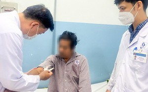 Chặn được "bom nổ chậm" nằm vùng hiểm của người đàn ông