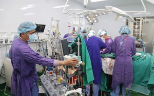 Nâng cấp bệnh viện hạng đặc biệt cả chiều sâu lẫn chiều rộng