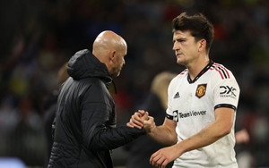 HLV Erik Ten Hag “nhắc khéo” Maguire cần sớm rời MU