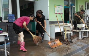 Trung Quốc: Mực nước 90 con sông dâng cao, Đông Bắc cảnh báo nóng