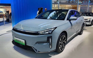 Mẫu sedan hybrid 'đẹp như vẽ' đối đầu Kia K3: Giá từ 420 triệu, tiêu thụ chưa đến 5L/100 km