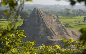 Rùng mình 13 hộp sọ giống “ngoài hành tinh” cạnh kim tự tháp Maya