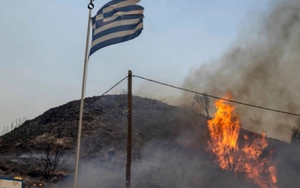 Cháy rừng nghiêm trọng ở Hy Lạp