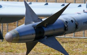 Mỹ bổ sung tên lửa AIM-9 cho Ukraine trong gói viện trợ mới
