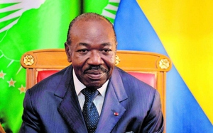 Tổng thống Gabon bị quân đảo chính quản thúc tại thủ đô