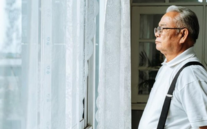 Cựu giám đốc U70 được cháu đón về chăm sóc nhưng đành rời đi sau 1 tháng, sau tất cả nhận bài học tình thân